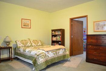 Lazy T Ranch Guest House Manhattan Esterno foto