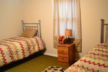 Lazy T Ranch Guest House Manhattan Esterno foto