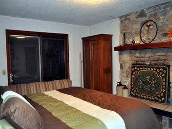 Lazy T Ranch Guest House Manhattan Esterno foto